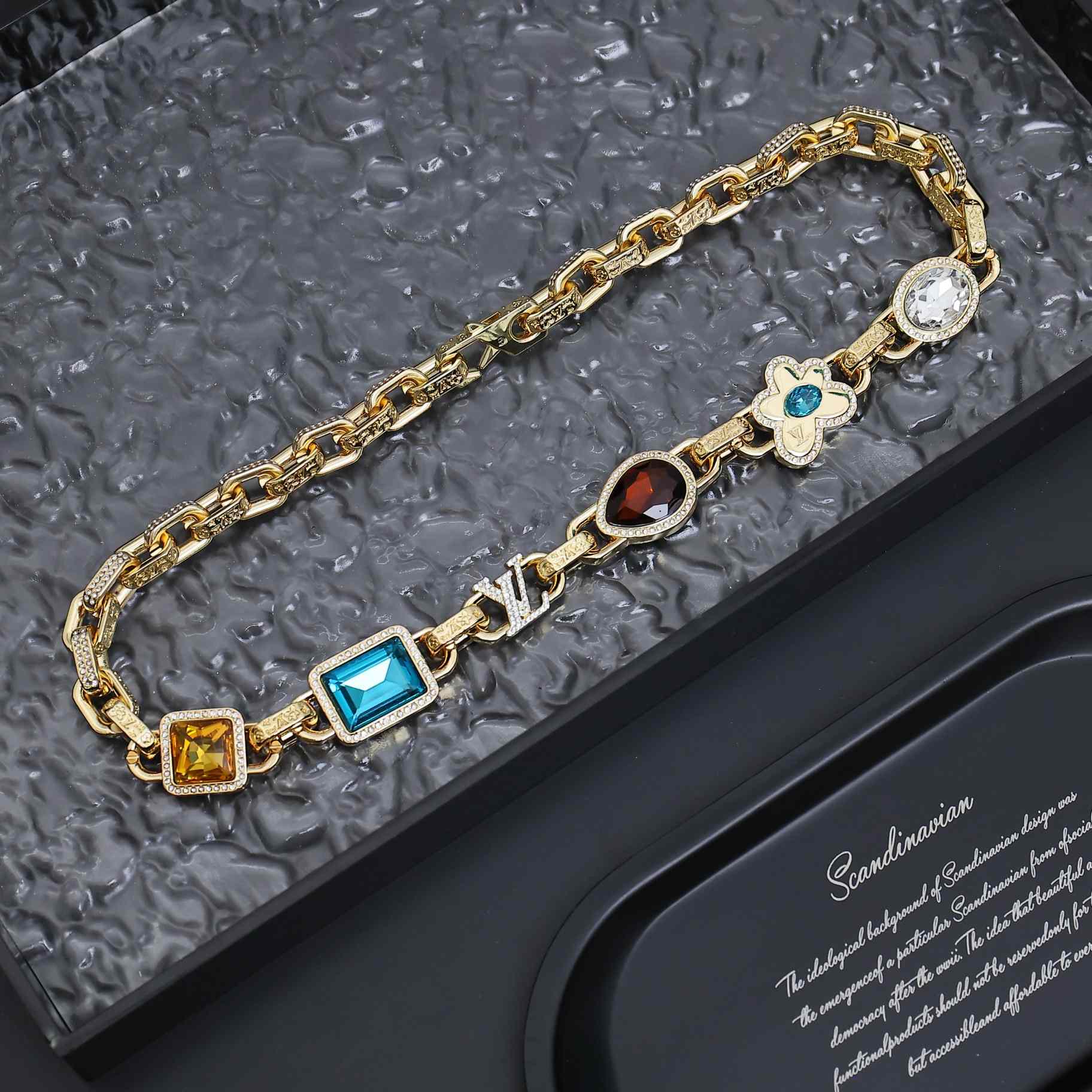 Louis Vuitton Paradise Stone Necklace  M01875 - DesignerGu