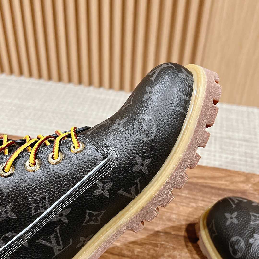 Louis Vuitton x Timberland Ankle Boot - DesignerGu