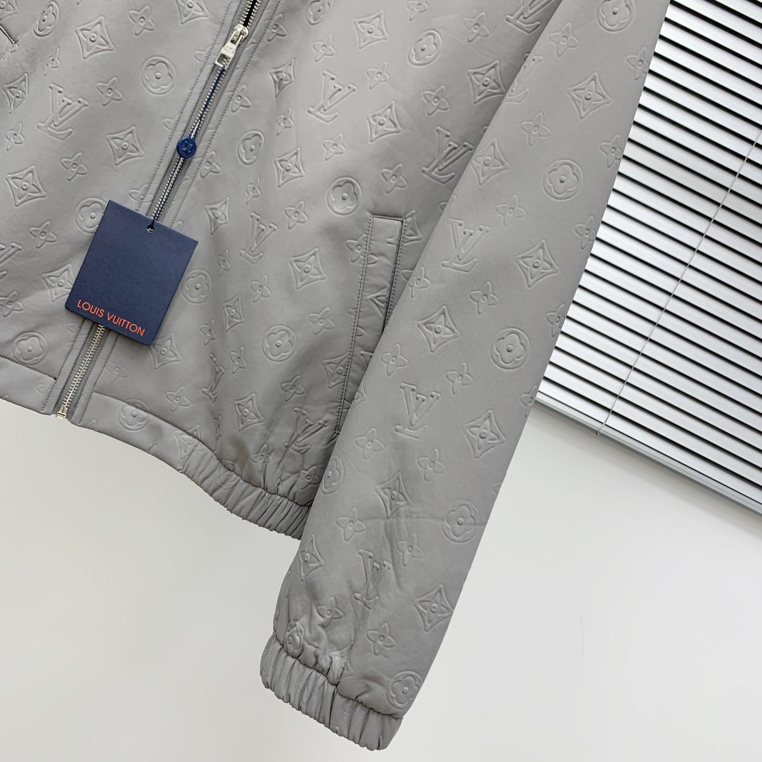 Louis Vuitton Tracksuit  - DesignerGu