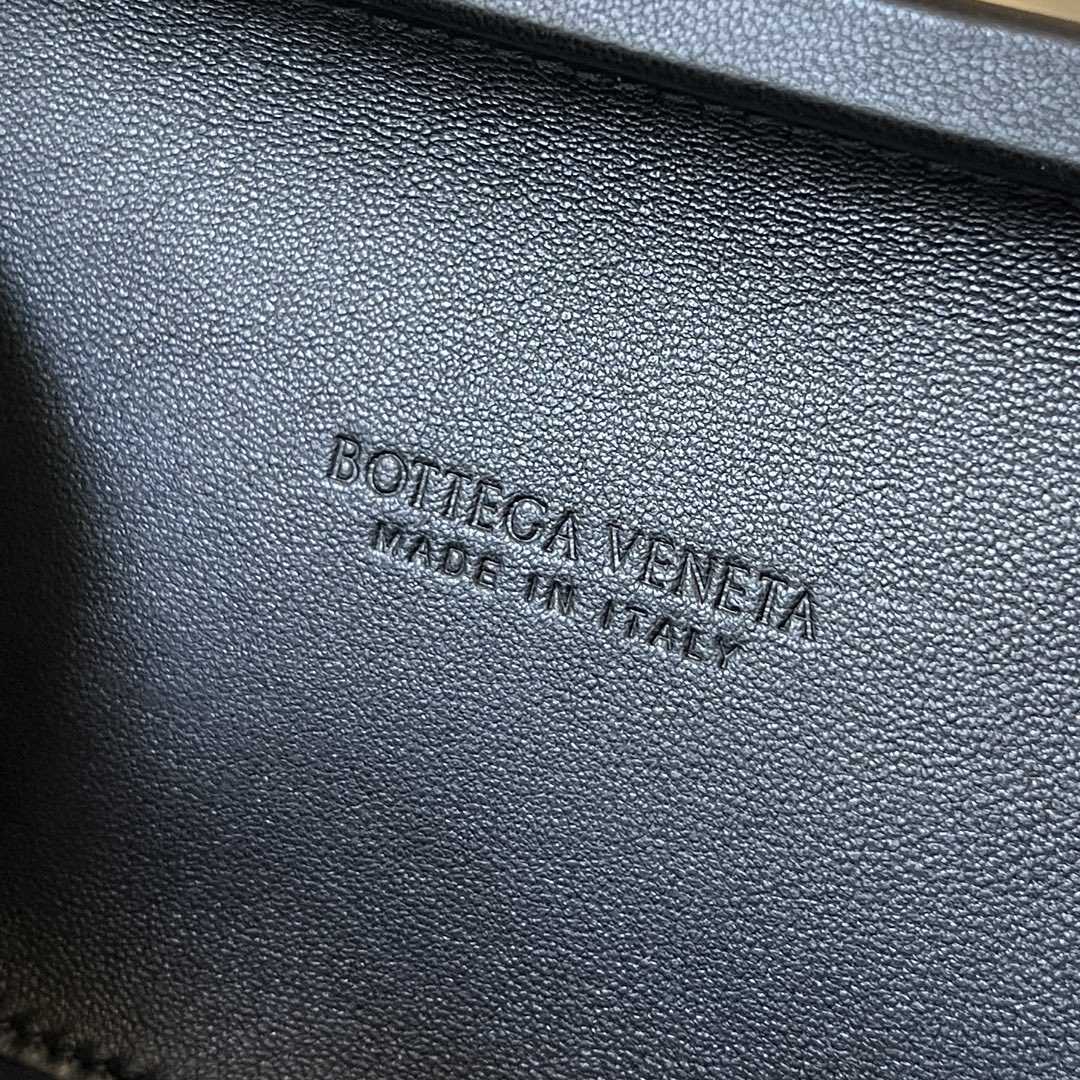 Bottega Veneta Knot （19*11.5*5cm） - DesignerGu