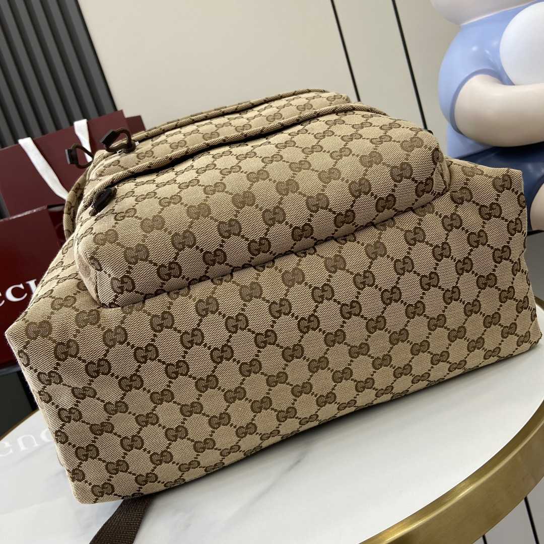 Gucci Medium Backpack With Gucci Logo - DesignerGu