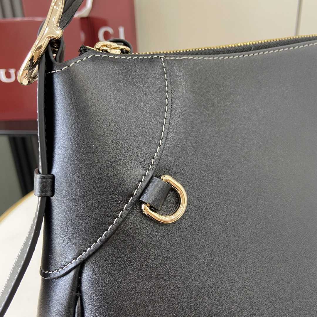 Gucci GG Emblem Medium Shoulder Bag - DesignerGu