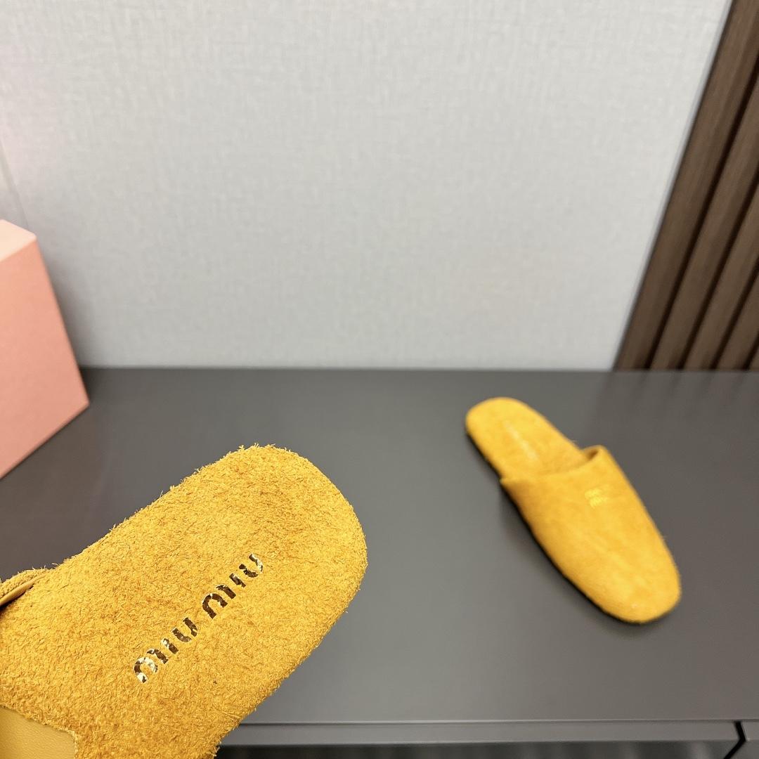 Miu Miu Suede Slippers - DesignerGu