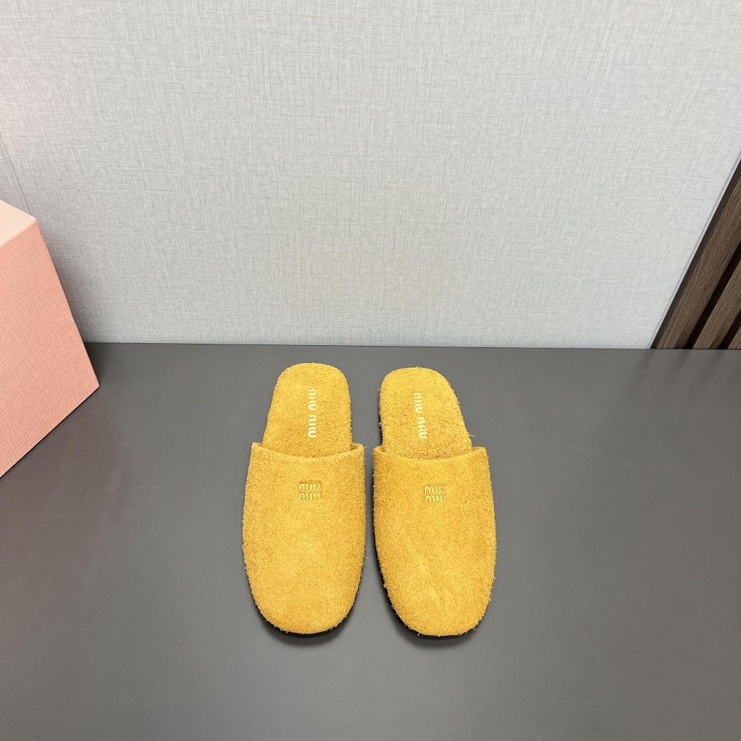 Miu Miu Suede Slippers - DesignerGu