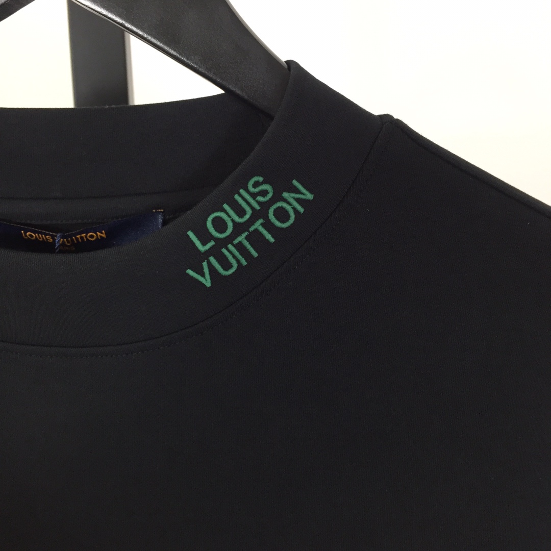 Louis Vuitton Logo Long Sleeve Tee - DesignerGu