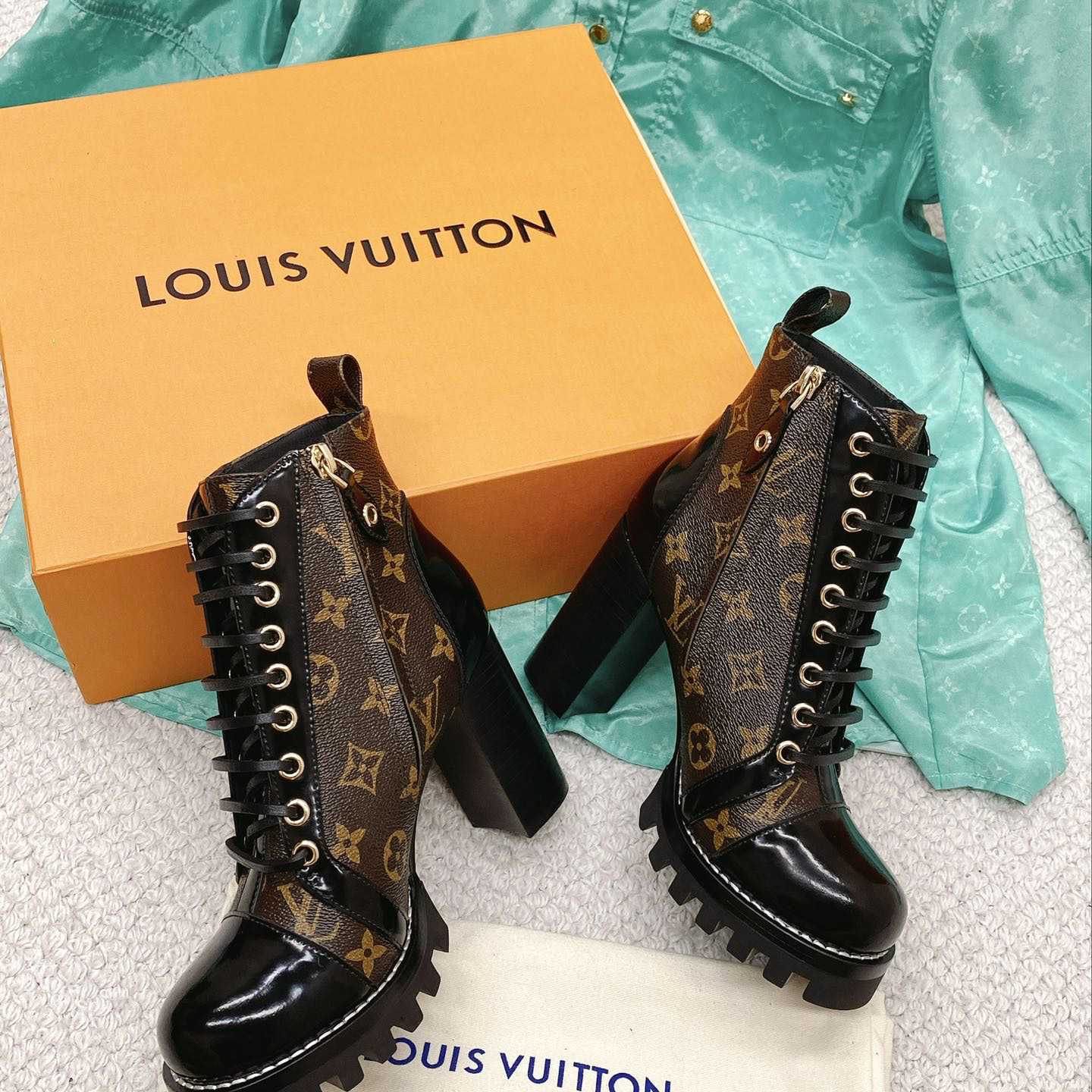 Louis Vuitton Star Trail Ankle Boot   1 A2Y7X - DesignerGu