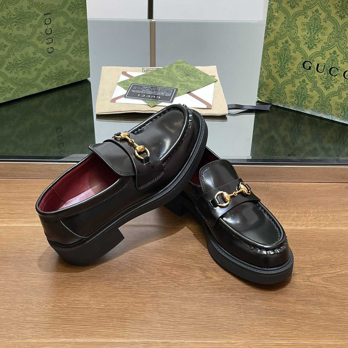 Gucci Women's Loafer With Horsebit - DesignerGu