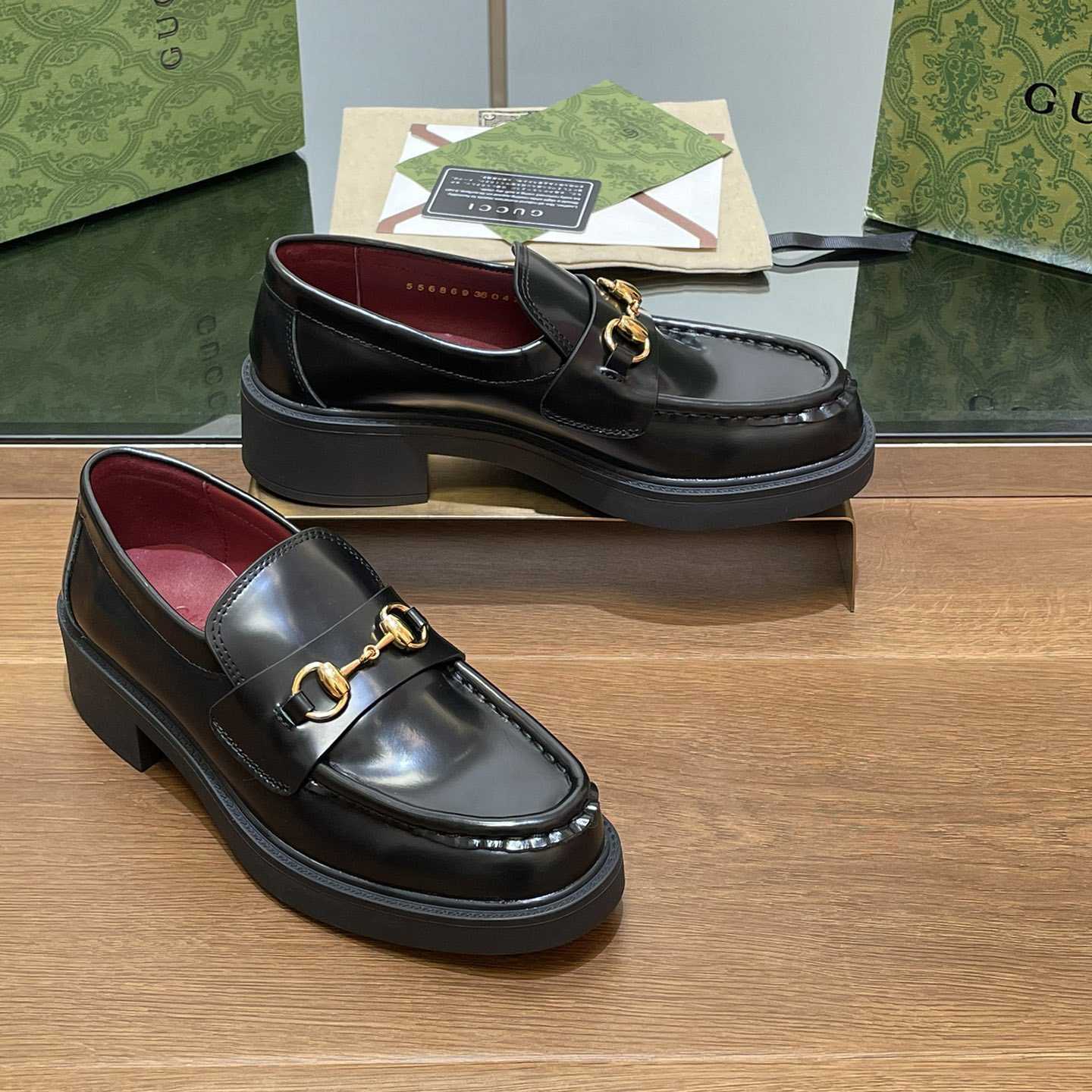 Gucci Women's Loafer With Horsebit - DesignerGu