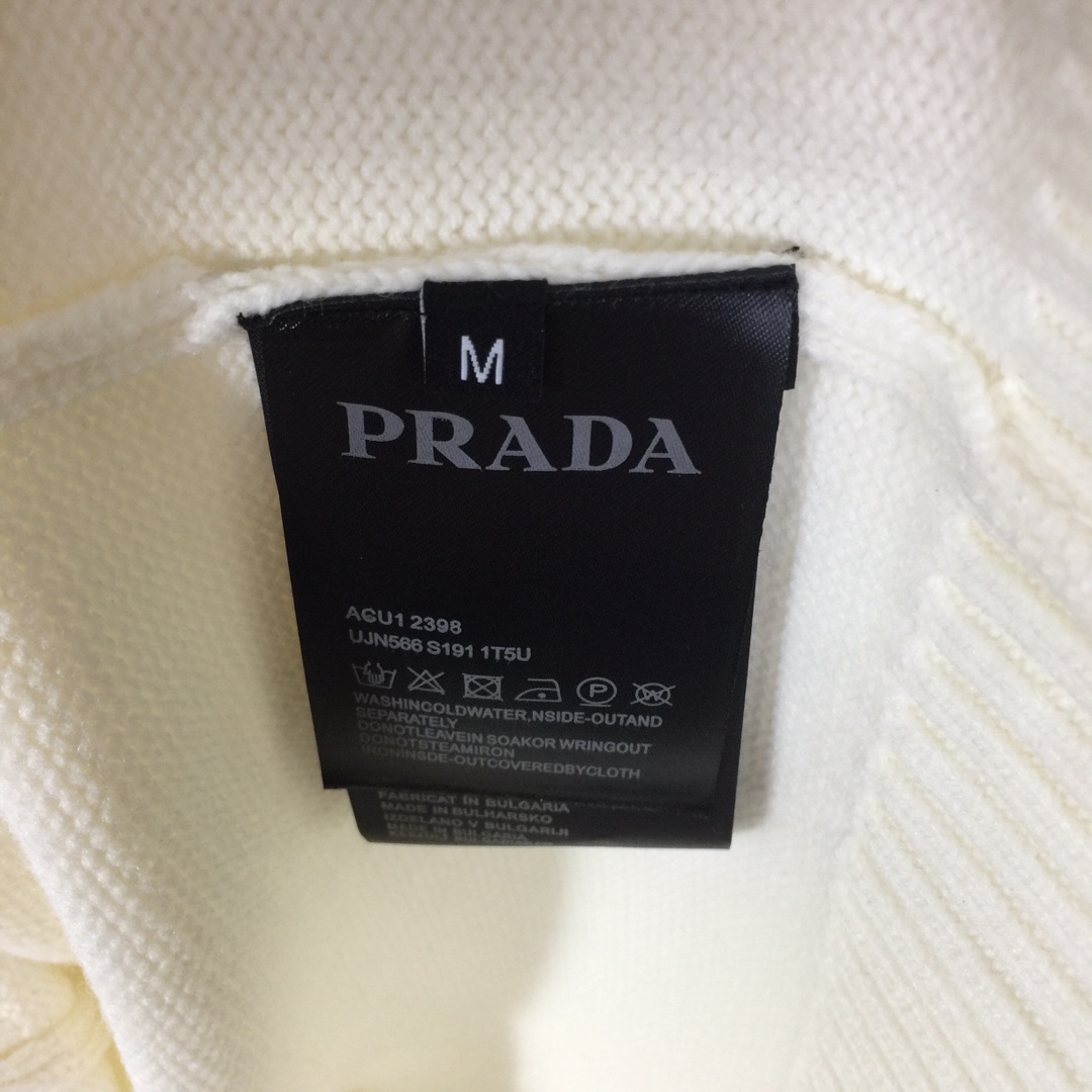 Prada Logo Sweater - DesignerGu