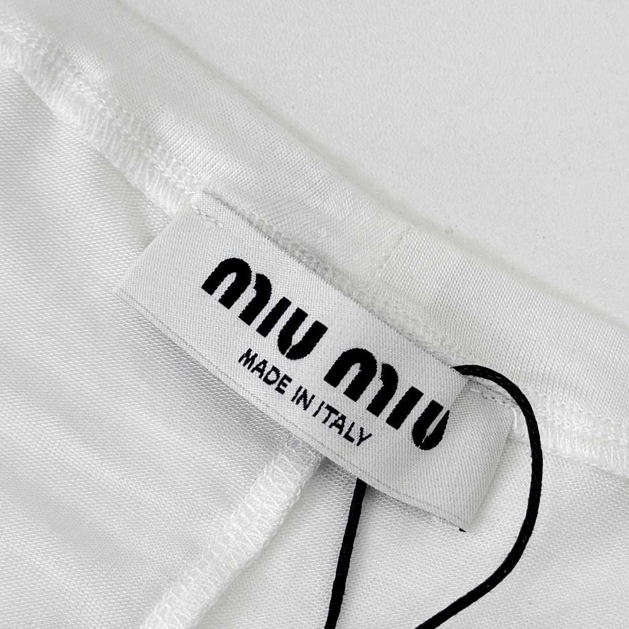 Miu Miu White Long Sleeve T-shirt - DesignerGu