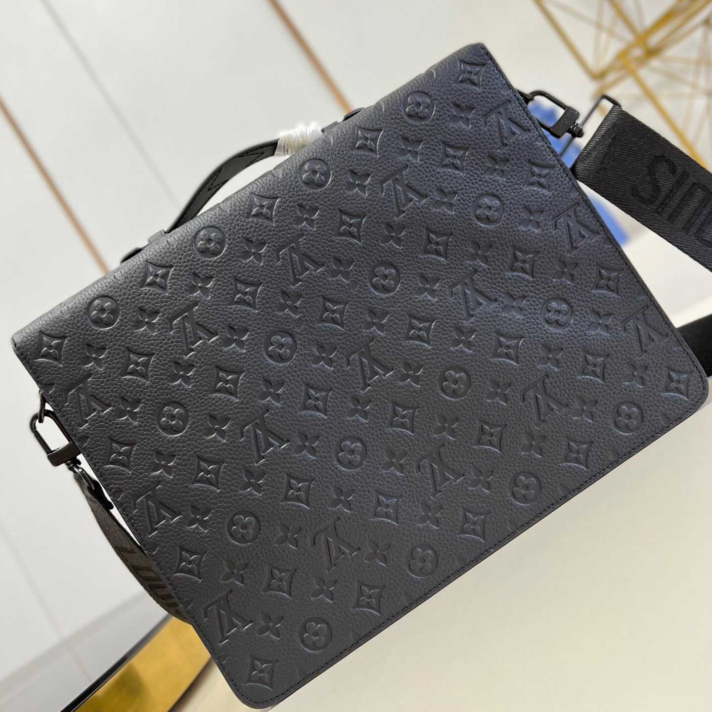 Louis Vuitton S Lock Briefcase   M20835 - DesignerGu