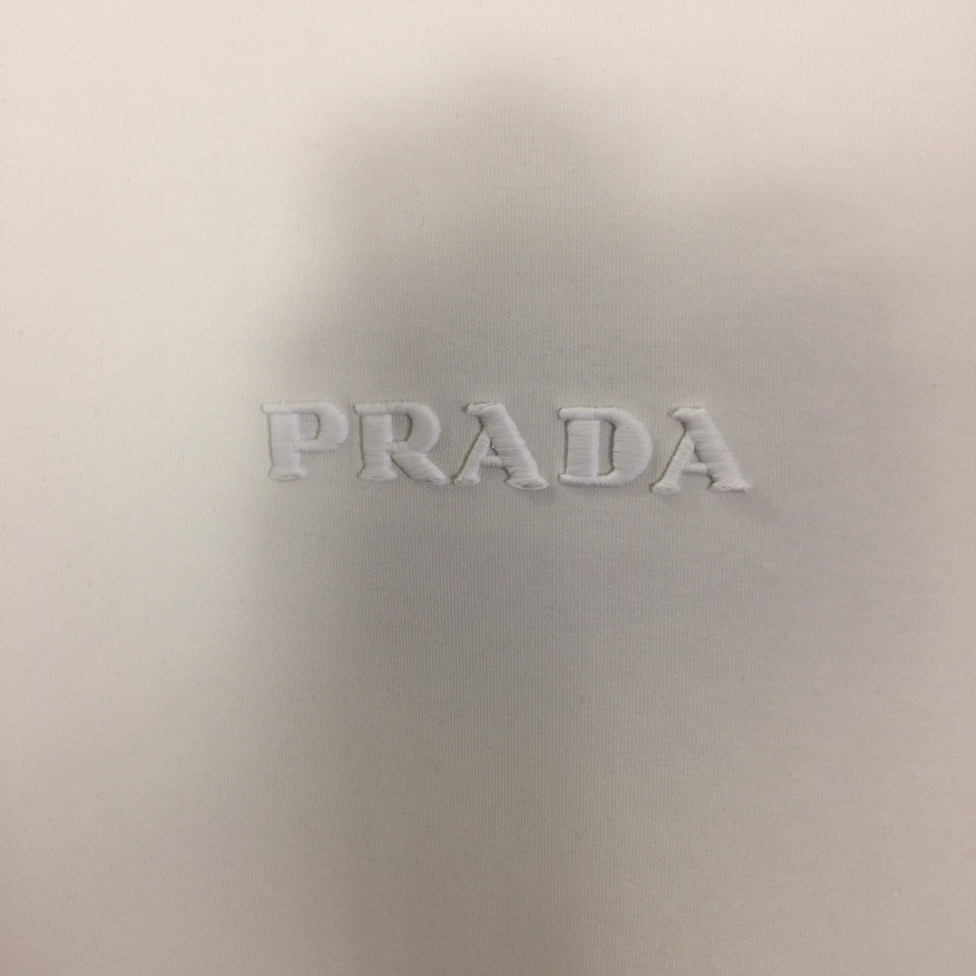 Prada Logo Cotton T-shirt - DesignerGu