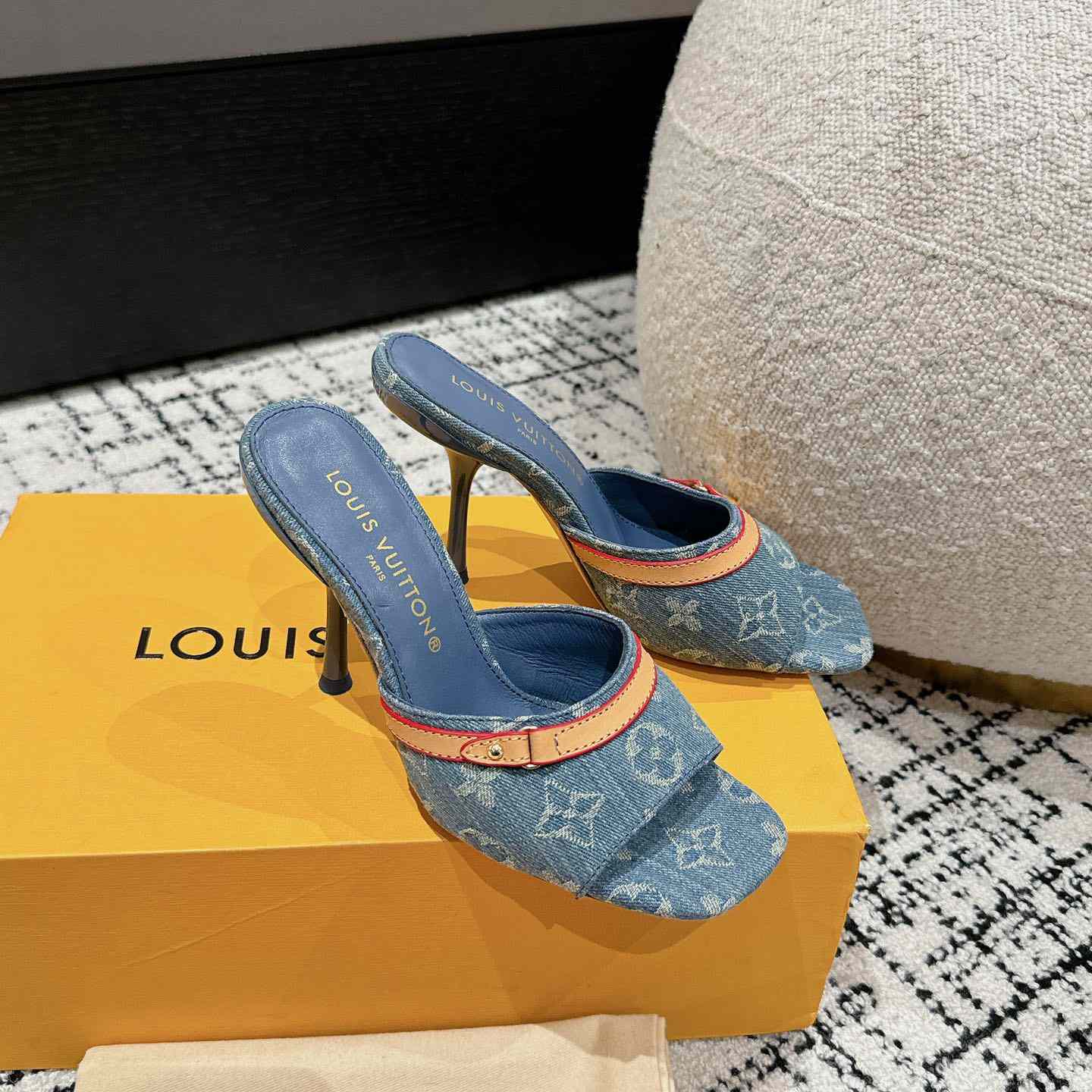 Louis Vuitton Neo Revival Mule   - DesignerGu