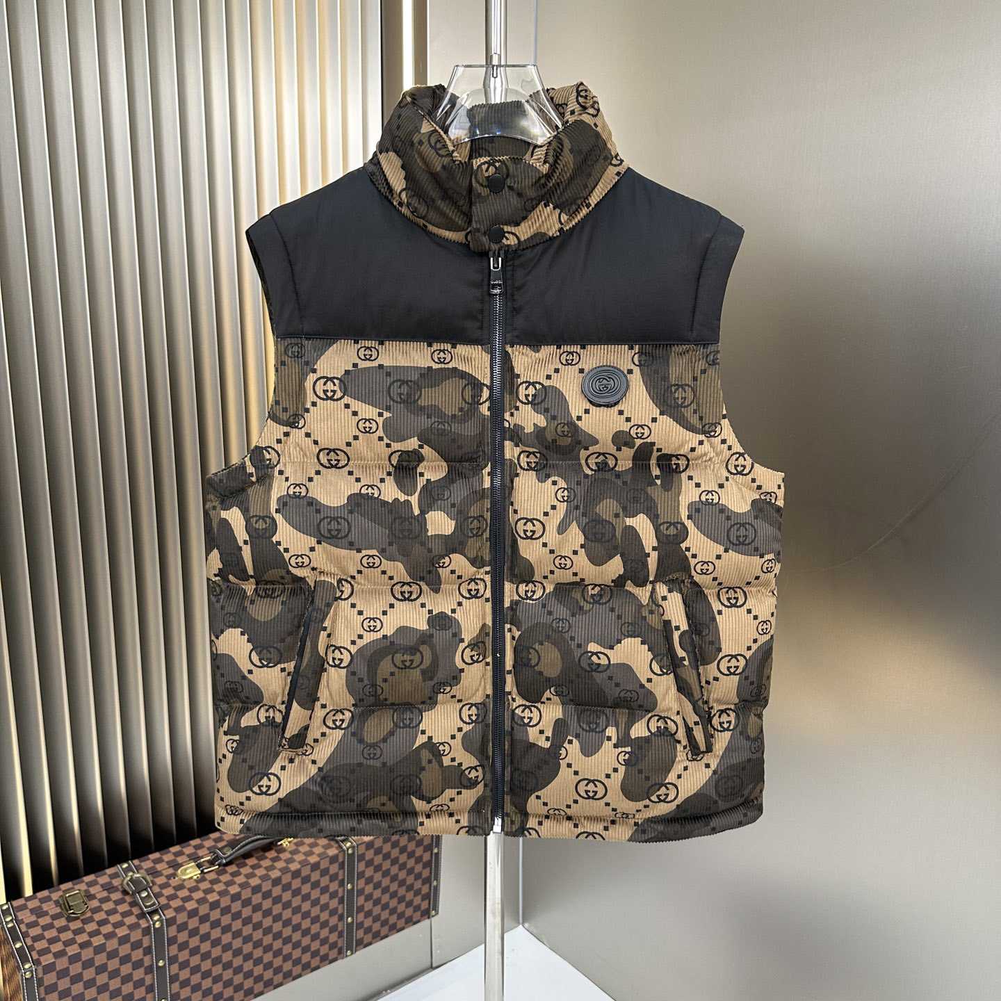 Gucci Down Jacket - DesignerGu