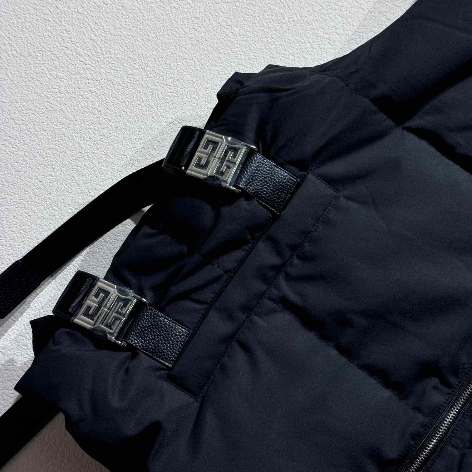 Givenchy 4g Buckle Puffer Vest - DesignerGu