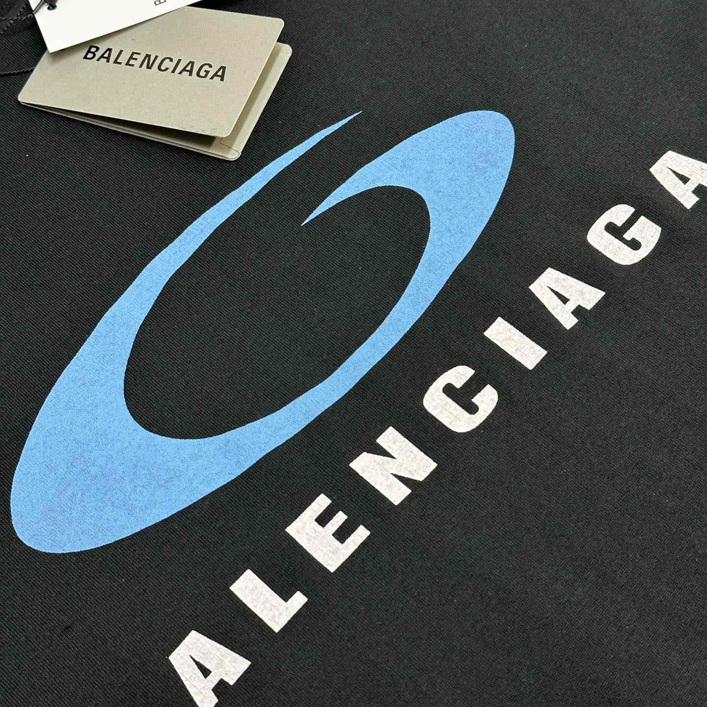 Balenciaga Loop Sports Icon T-Shirt Medium Fit In Washed Black - DesignerGu