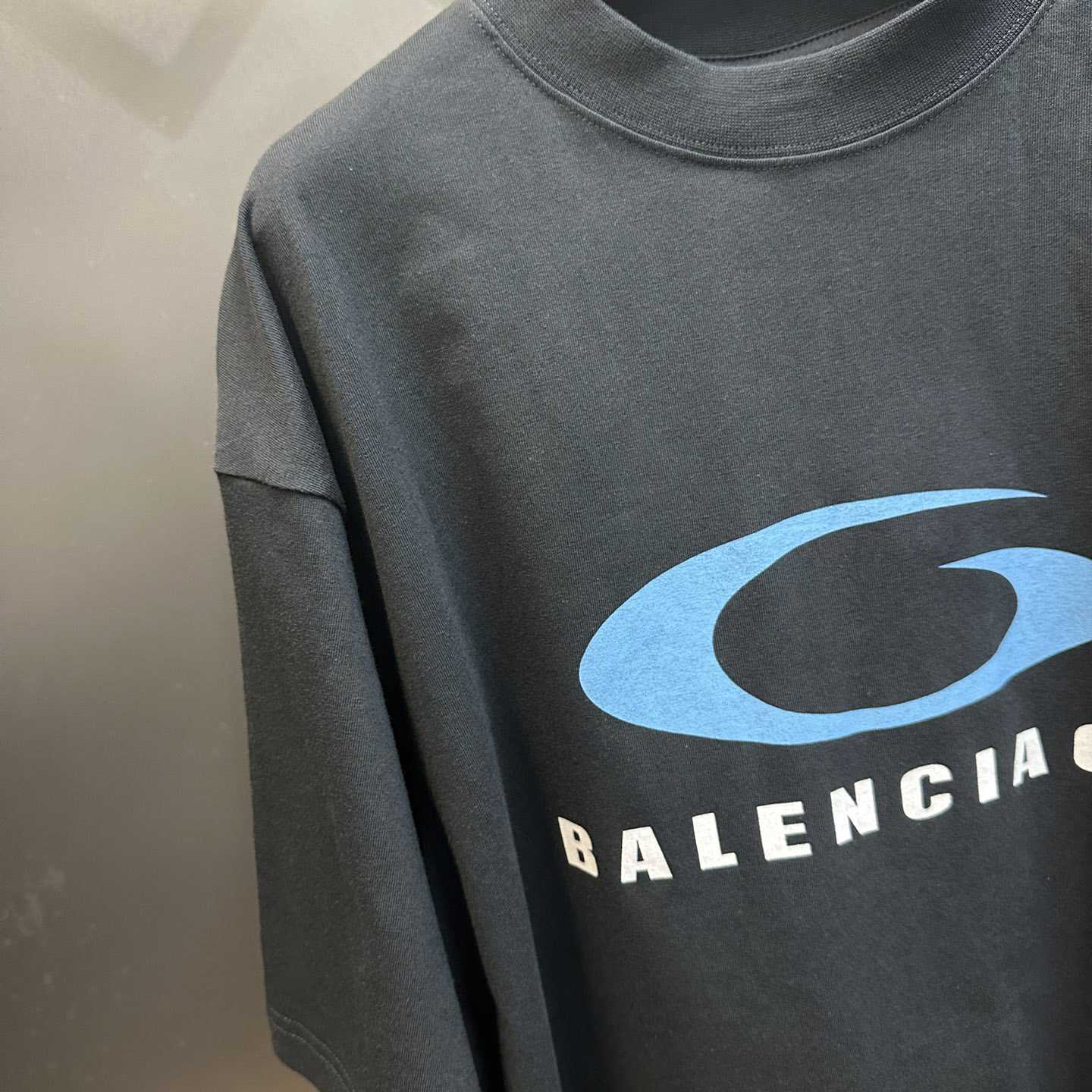 Balenciaga Loop Sports Icon T-Shirt Medium Fit In Washed Black - DesignerGu