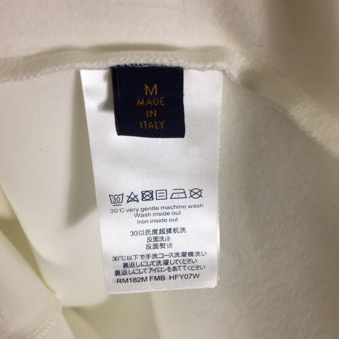 Louis Vuitton Logo Long Sleeve Tee - DesignerGu