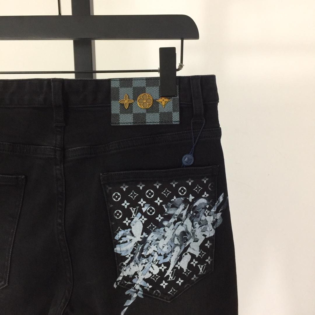 Louis Vuitton Jeans - DesignerGu