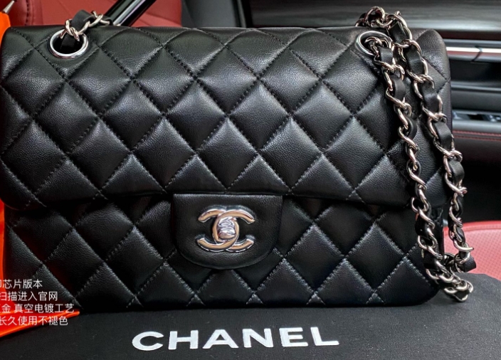 Chanel Flap Bag     23*14.5*6cm - DesignerGu