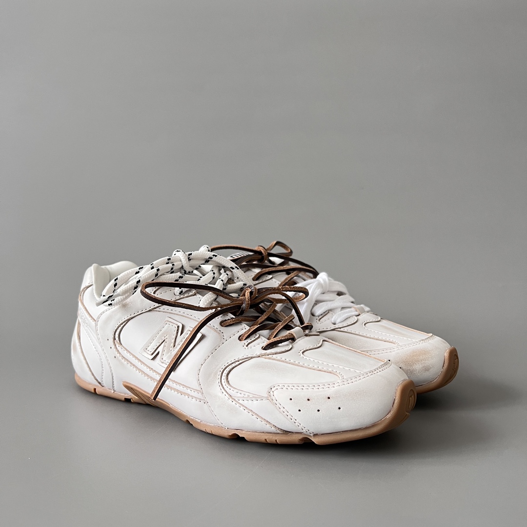 Miu Miu x New Balance 530 Sneakers - DesignerGu