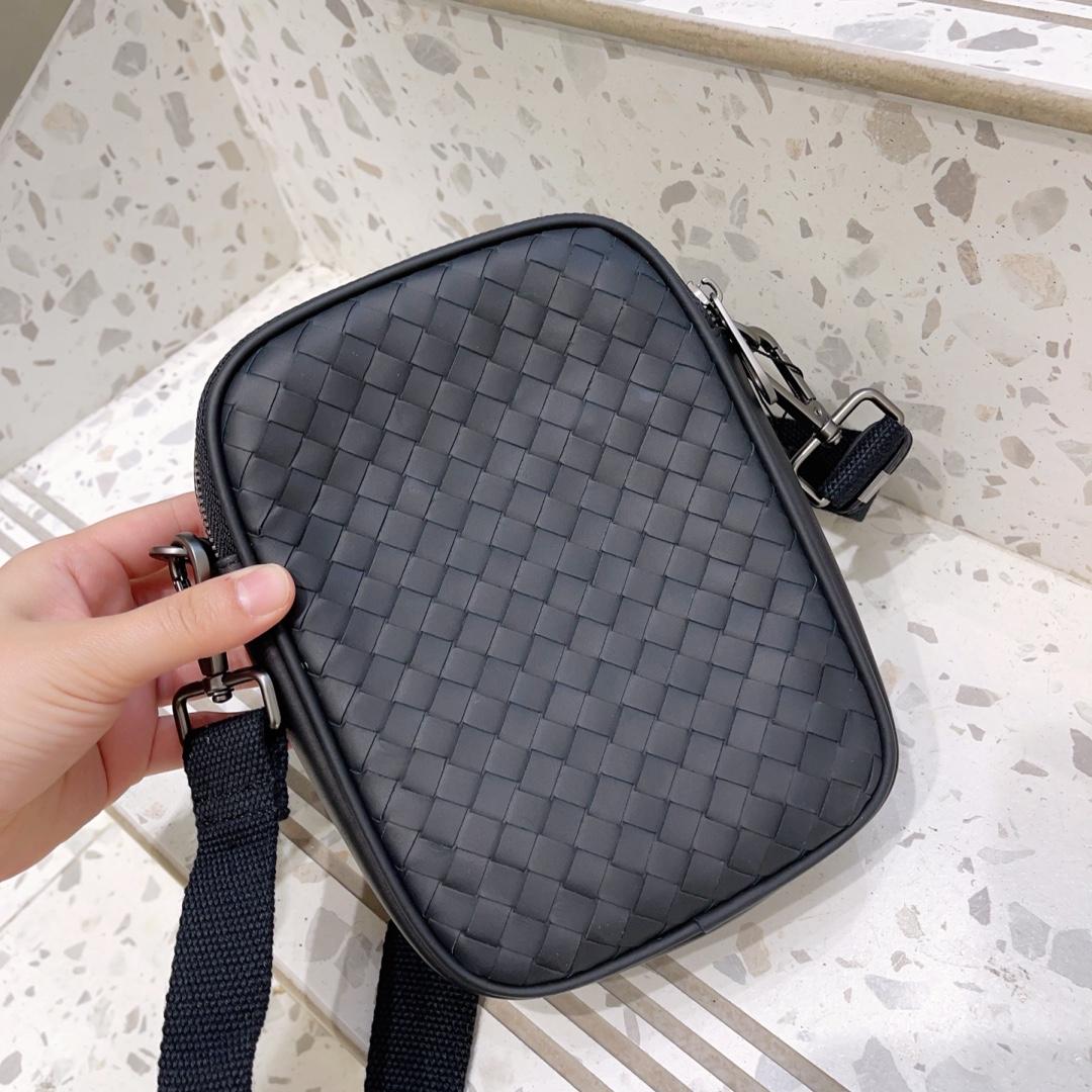 Bottega Veneta Crossbody Bag  - DesignerGu