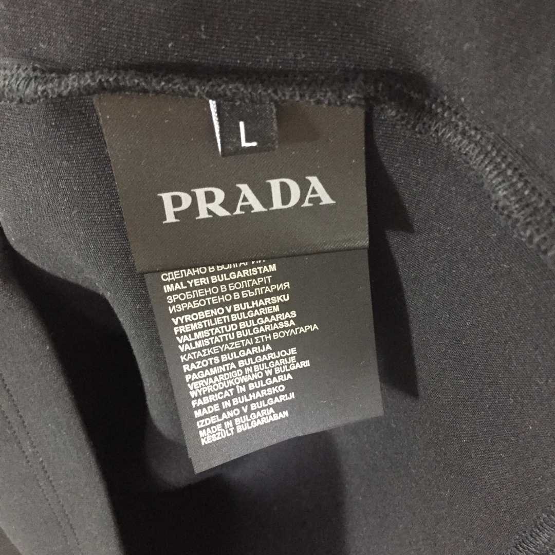 Prada Logo Cotton T-shirt - DesignerGu