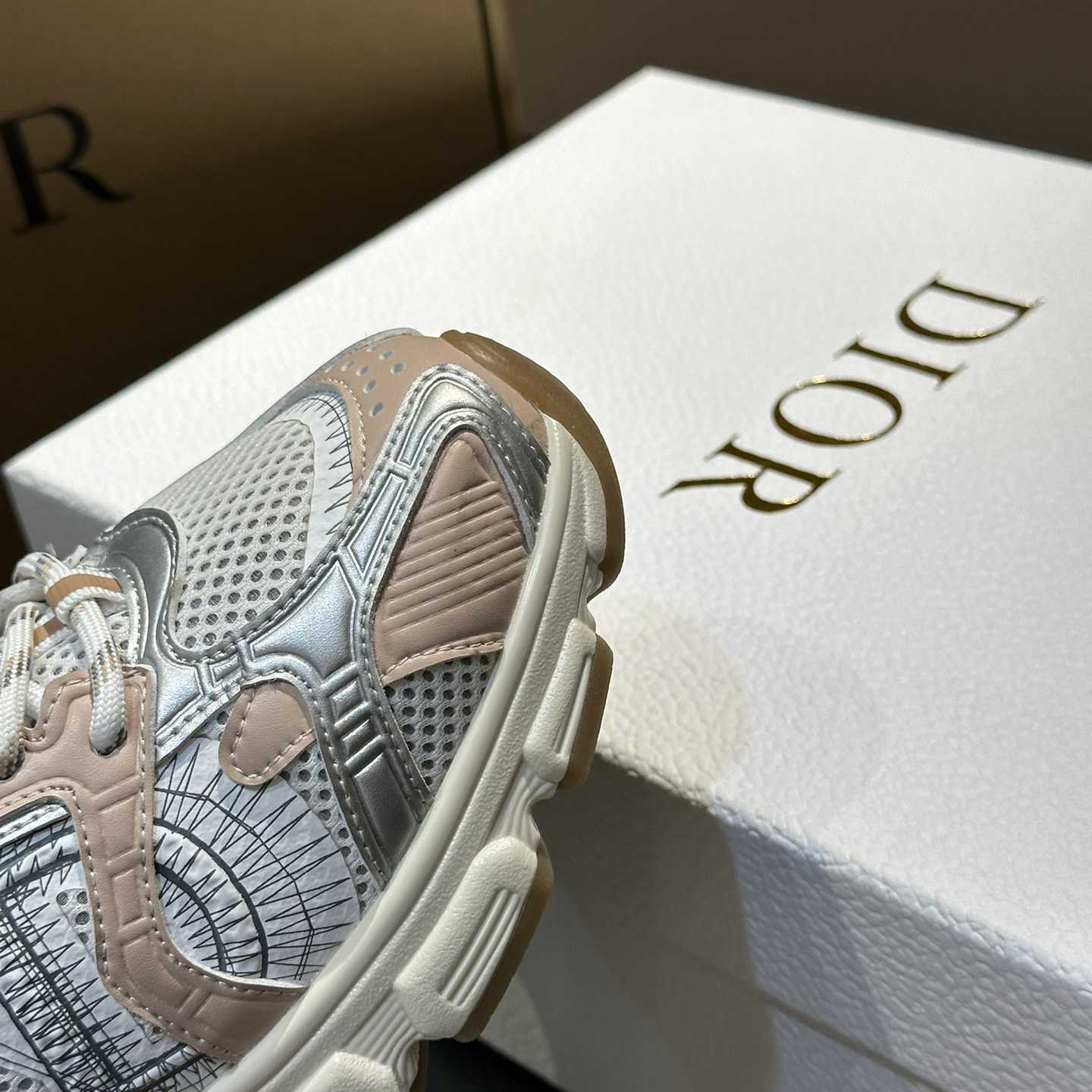 Dior Chrono Sneaker      - DesignerGu