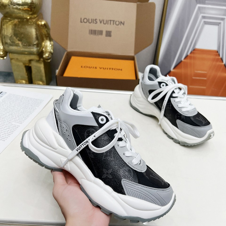 Louis Vuitton Run 55 Sneaker        1AD2MR - DesignerGu