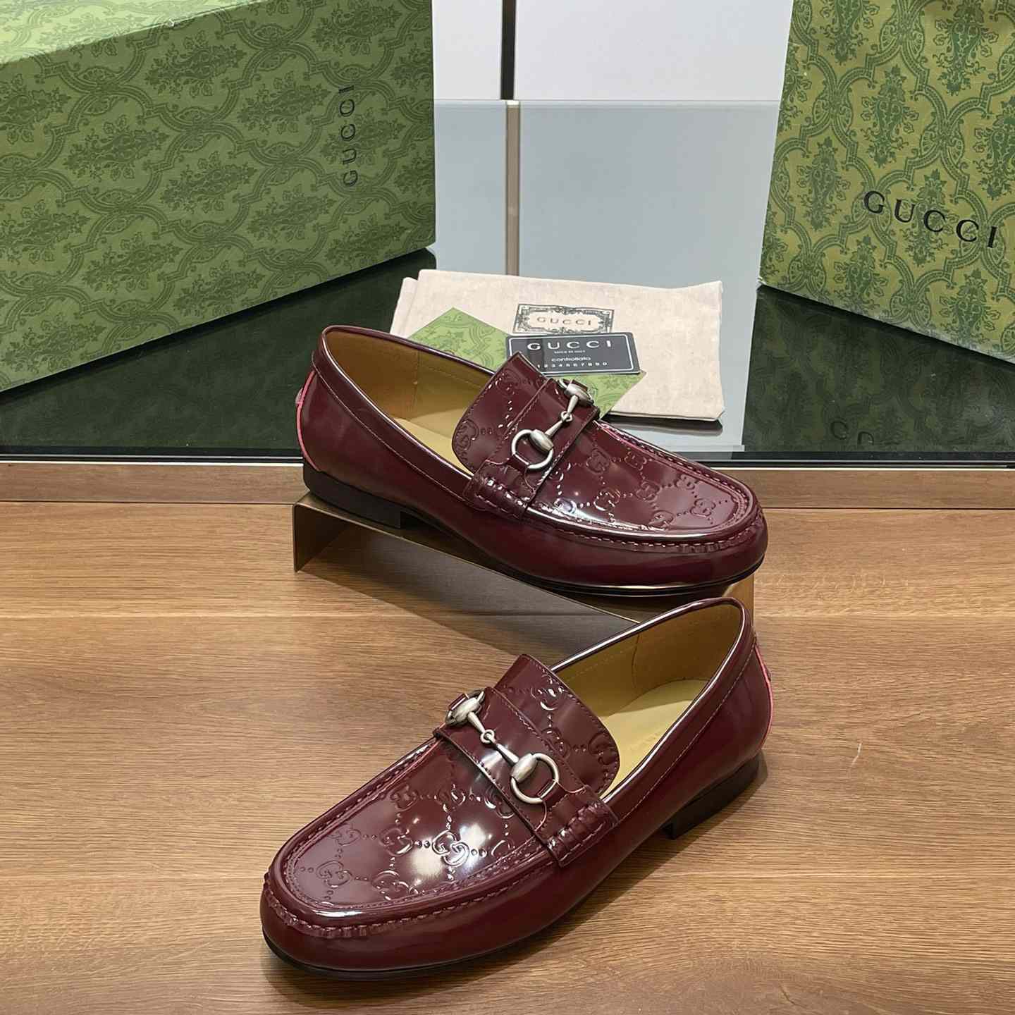 Gucci Men's Loafer With Horsebit - DesignerGu