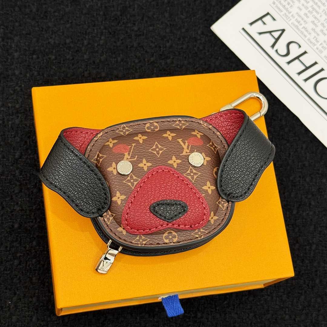 Louis Vuitton 57th Street NYC LV Dog Bag Charm  M02272 - DesignerGu