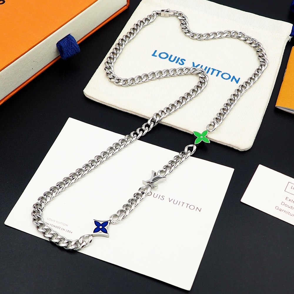 Louis Vuitton Monogram Row Necklace  M01949 - DesignerGu