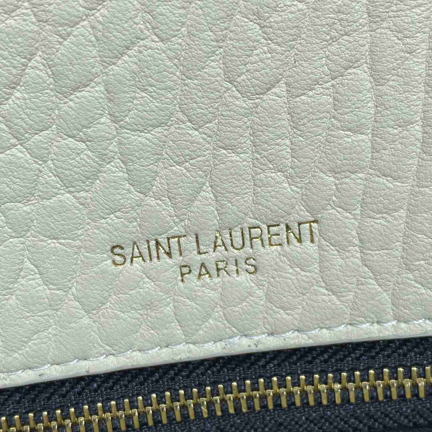 Saint Laurent Calypso Large In Grained Lambskin - DesignerGu