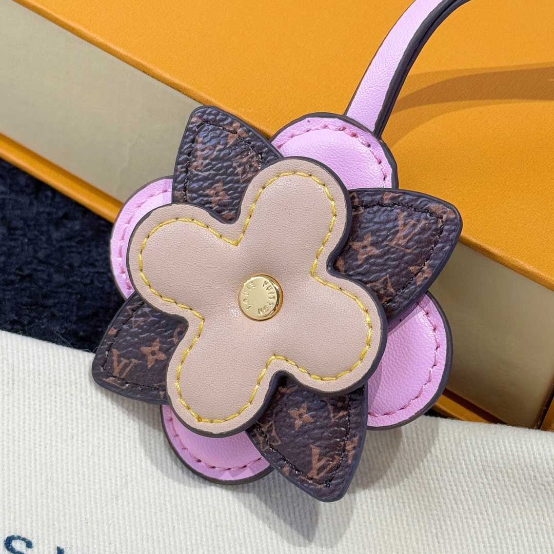 Louis Vuitton My Monogram Layers Bag Charm  M02135 - DesignerGu