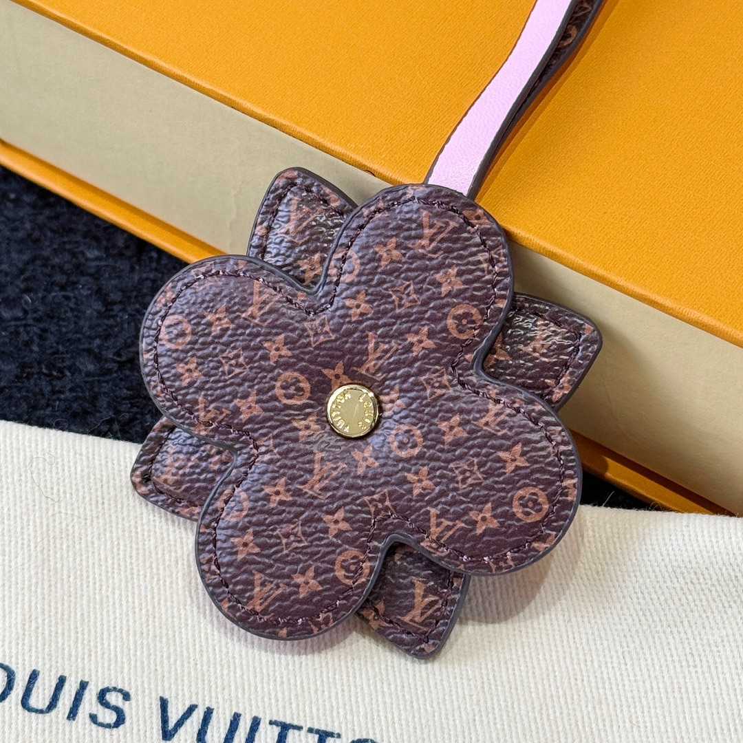 Louis Vuitton My Monogram Layers Bag Charm  M02135 - DesignerGu