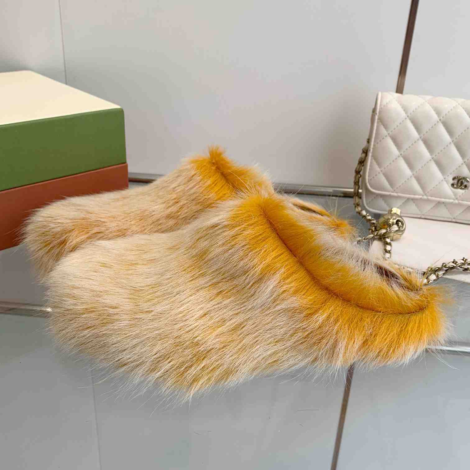 Marni Yellow Long Hair Calfskin Fussbett Sabot - DesignerGu