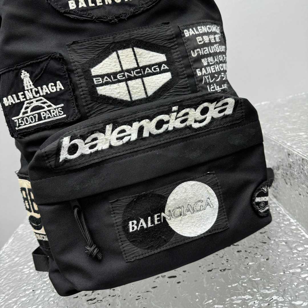 Balenciaga Explorer Patched Backpack   32x9x 47cm - DesignerGu