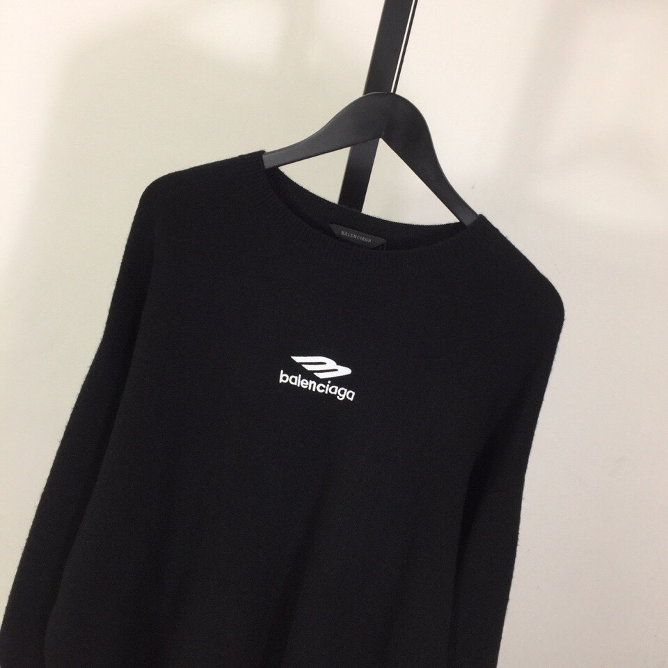 Balenciaga Ski Crewneck In Black - DesignerGu