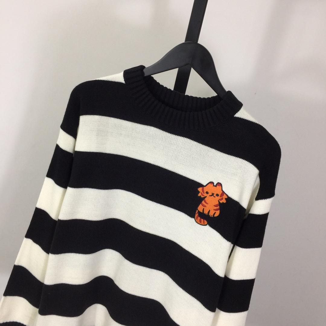 Gucci GG Wool Jacquard Sweater - DesignerGu