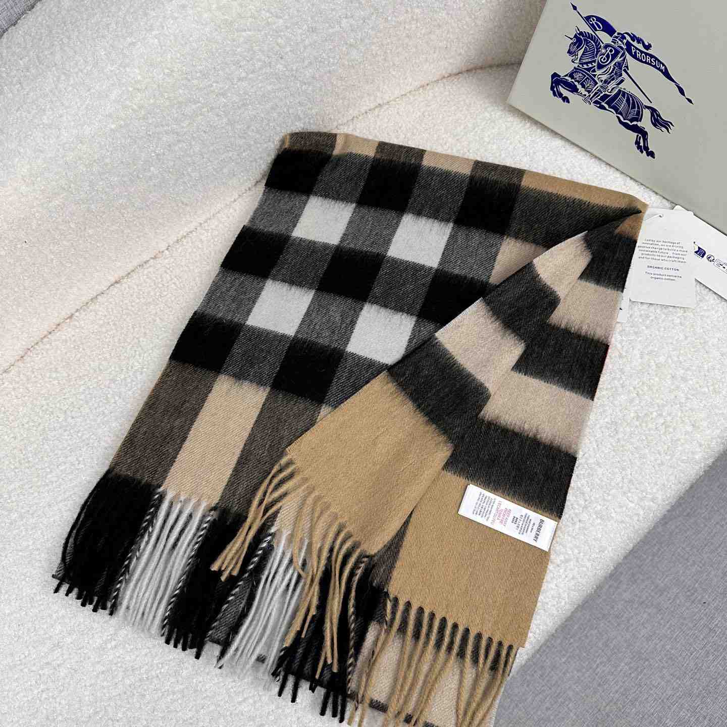 Burberry Scarf   180*40cm - DesignerGu