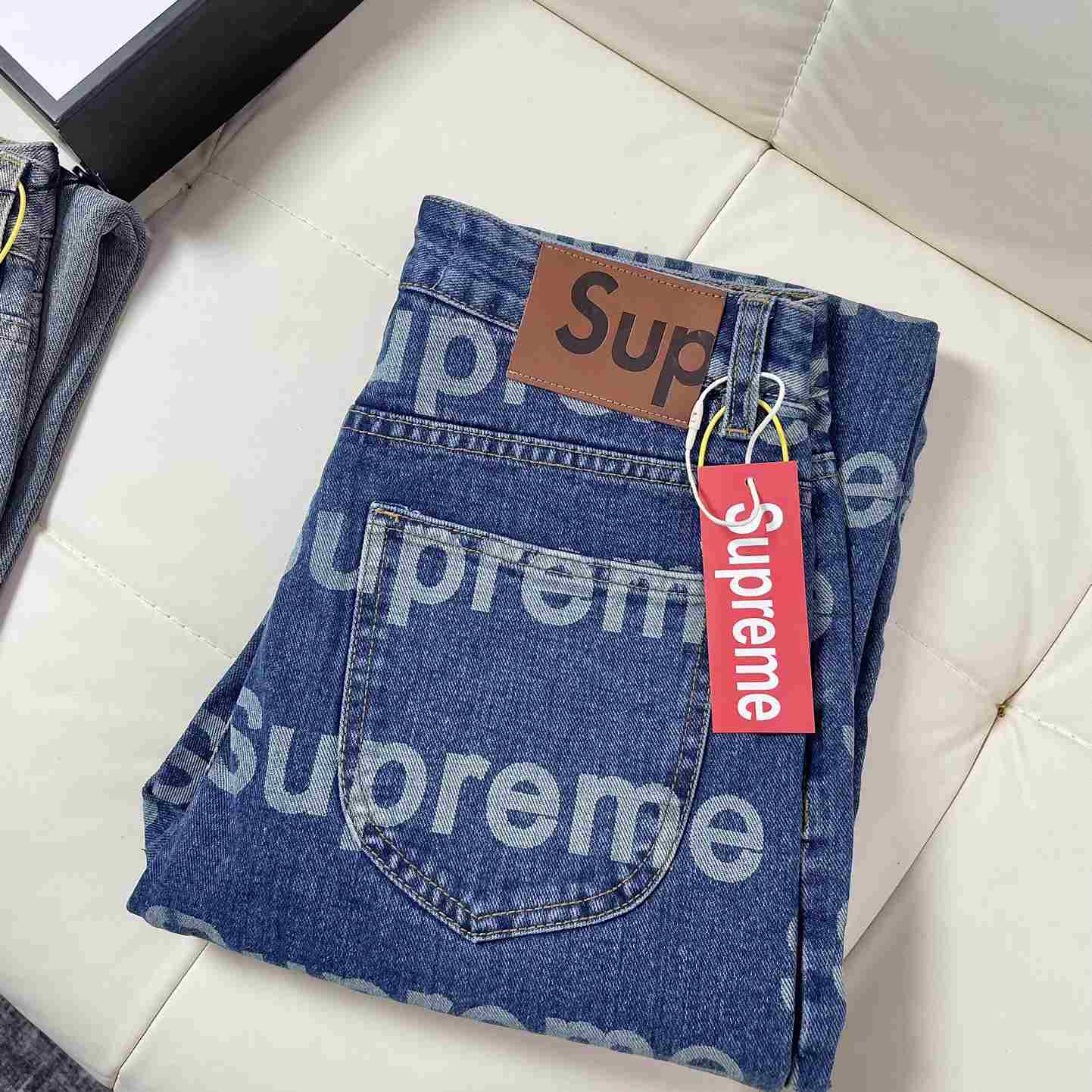 Supreme Jeans - DesignerGu