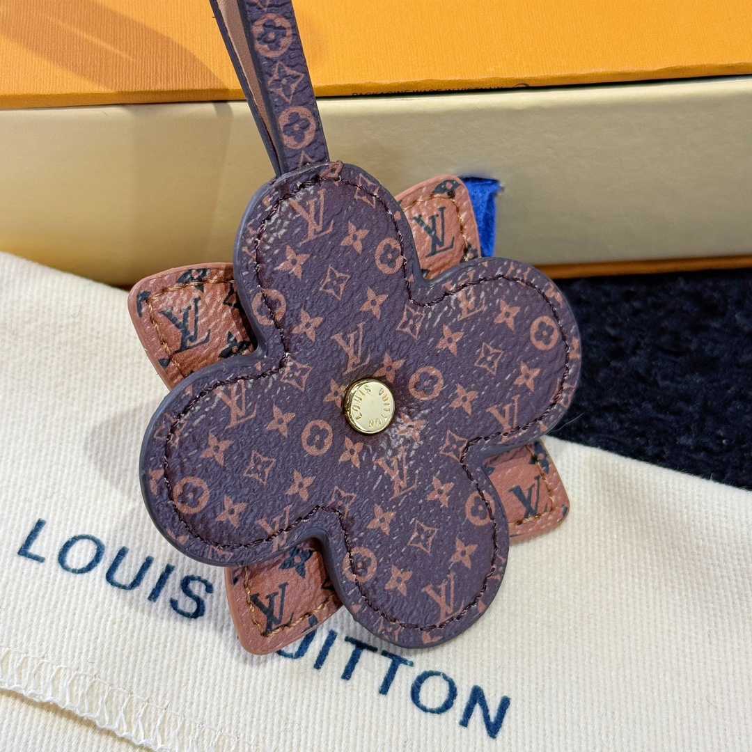 Louis Vuitton My Monogram Layers Bag Charm  M02136 - DesignerGu