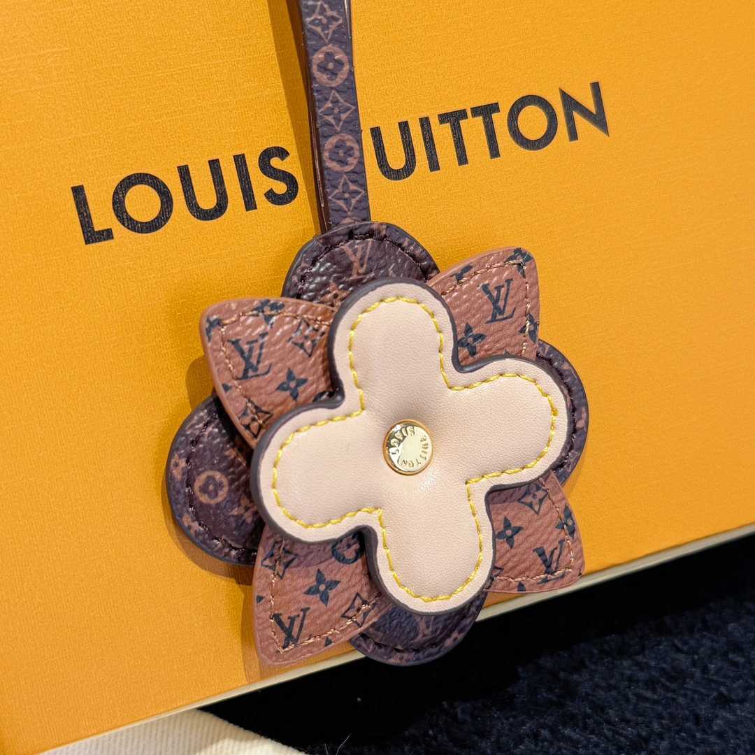 Louis Vuitton My Monogram Layers Bag Charm  M02136 - DesignerGu