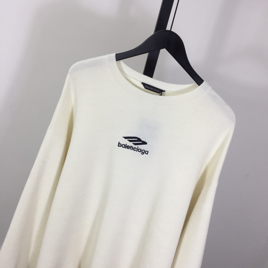 Balenciaga Ski Crewneck In White - DesignerGu