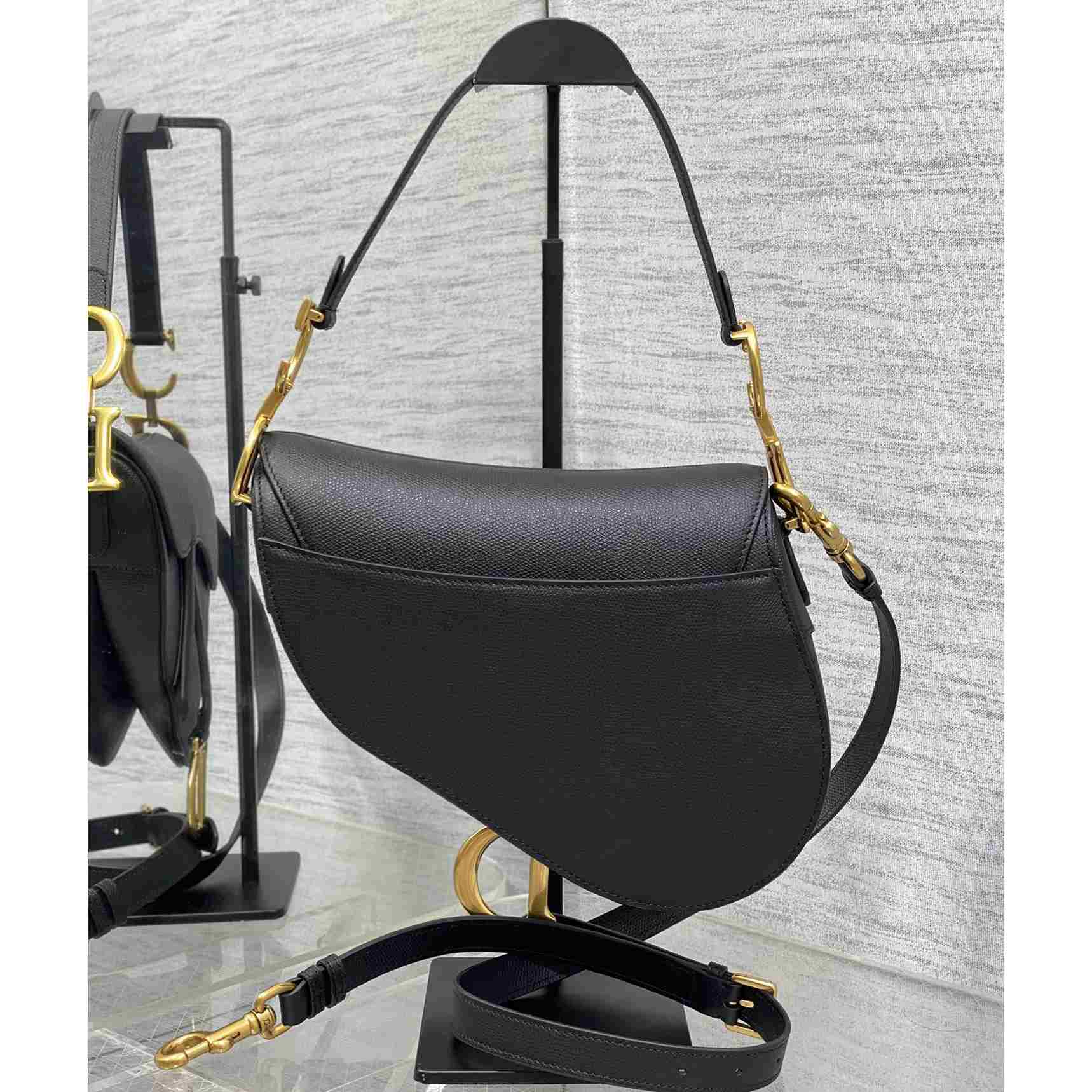 Dior Saddle Bag    24×6×18cm - DesignerGu