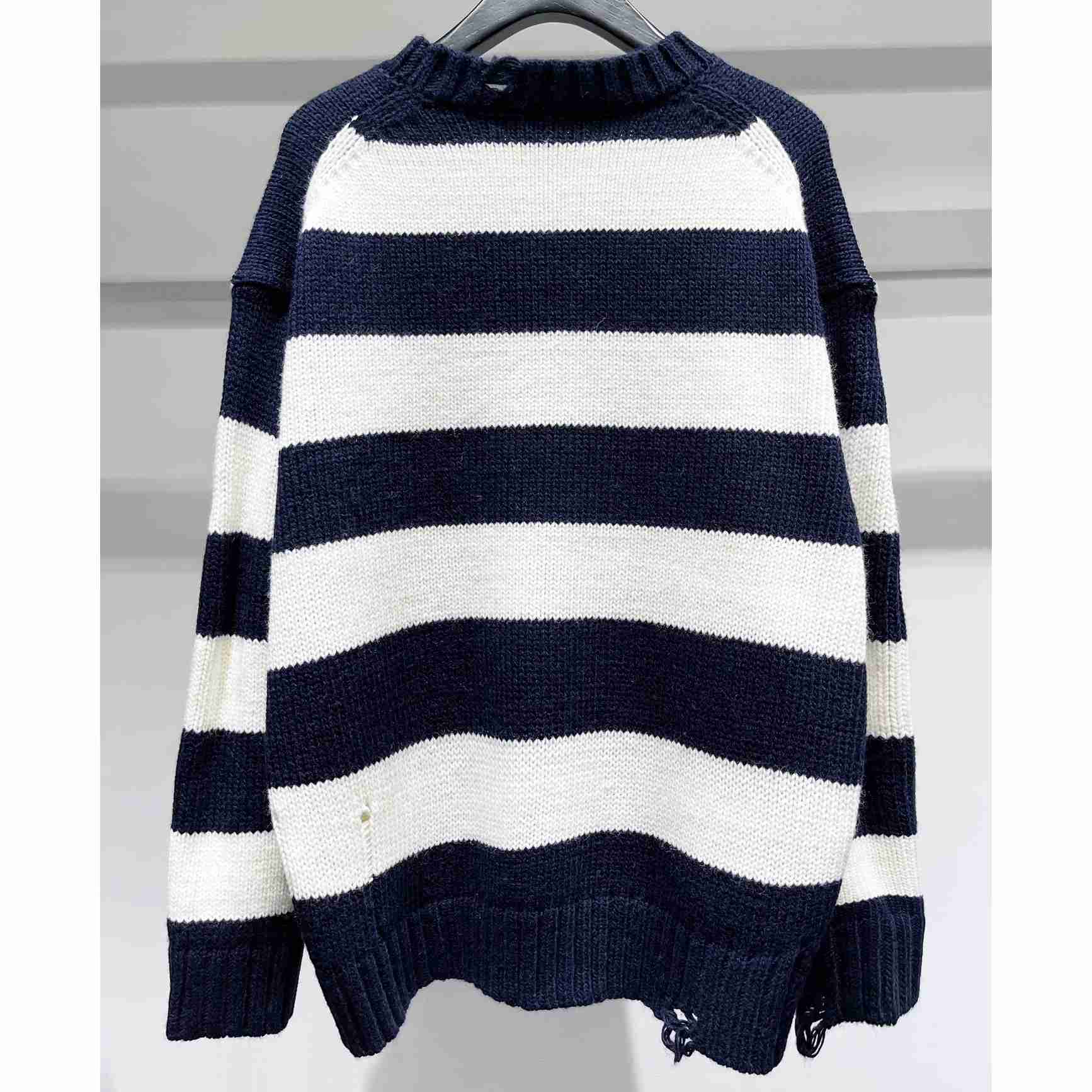 AMI Paris - Logo-intarsia Knitted Sweater - DesignerGu