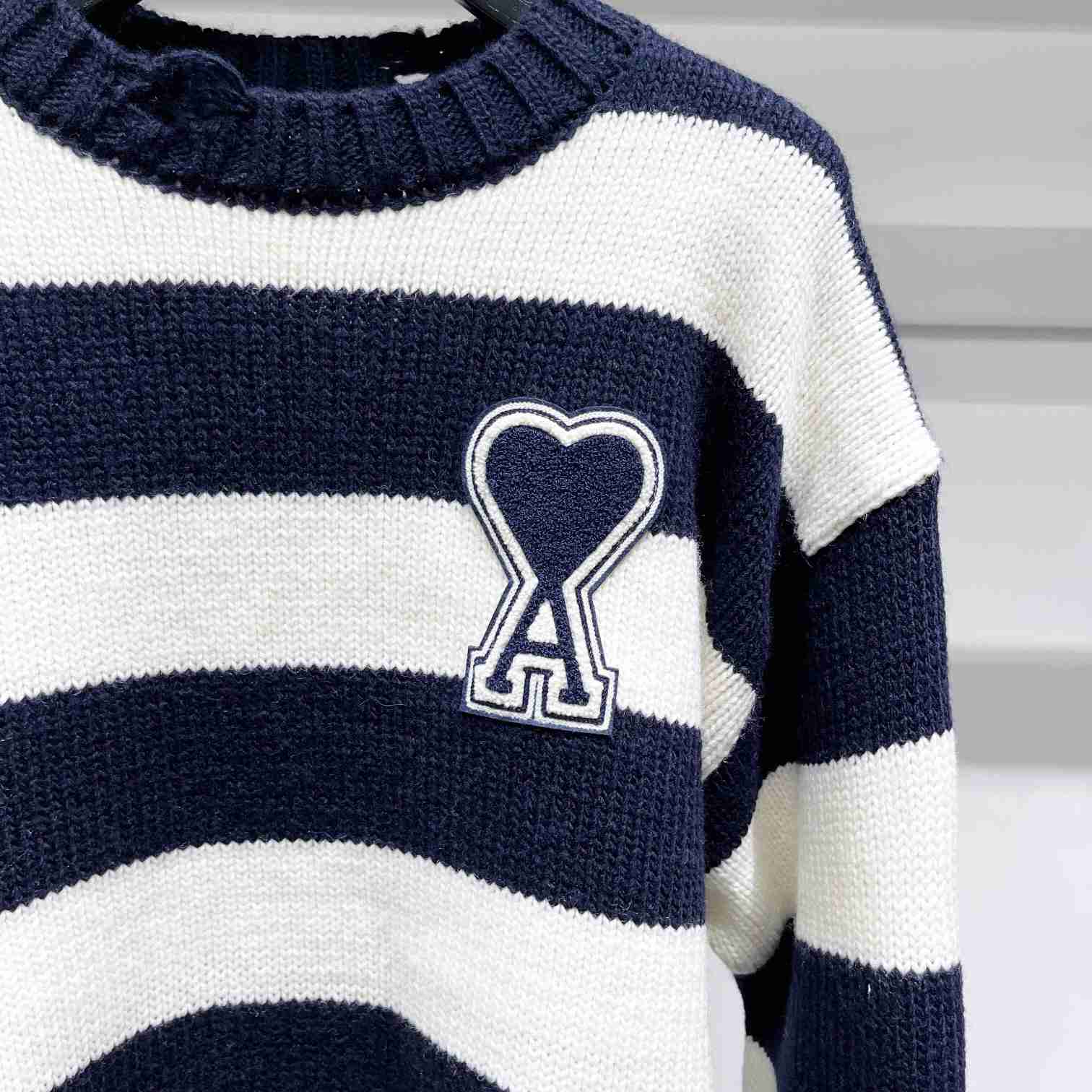 AMI Paris - Logo-intarsia Knitted Sweater - DesignerGu