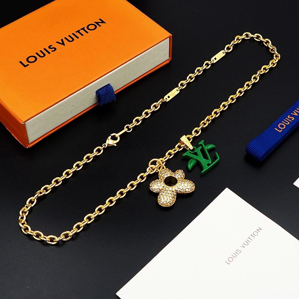 Louis Vuitton LV Blooming Pendant   M01867 - DesignerGu