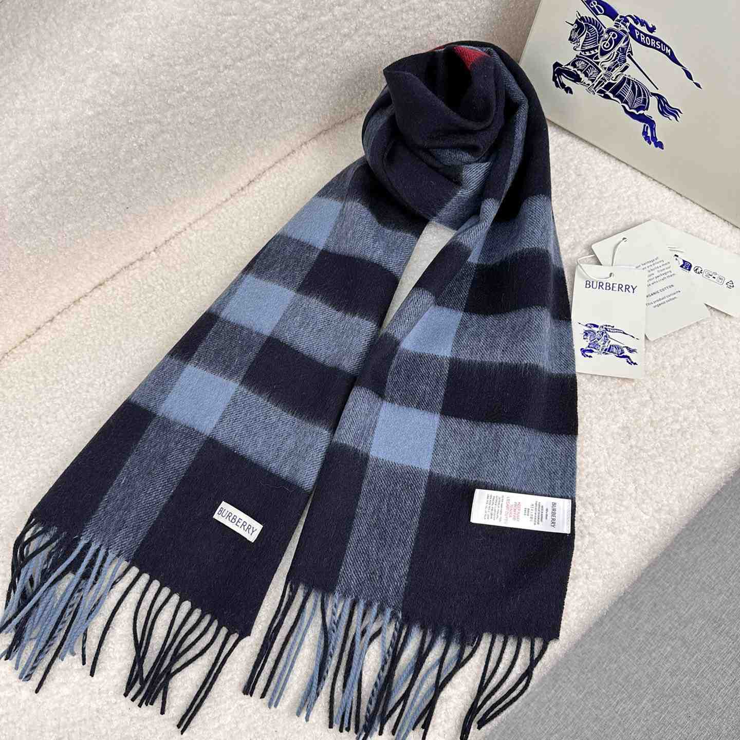 Burberry Scarf   180*40cm - DesignerGu