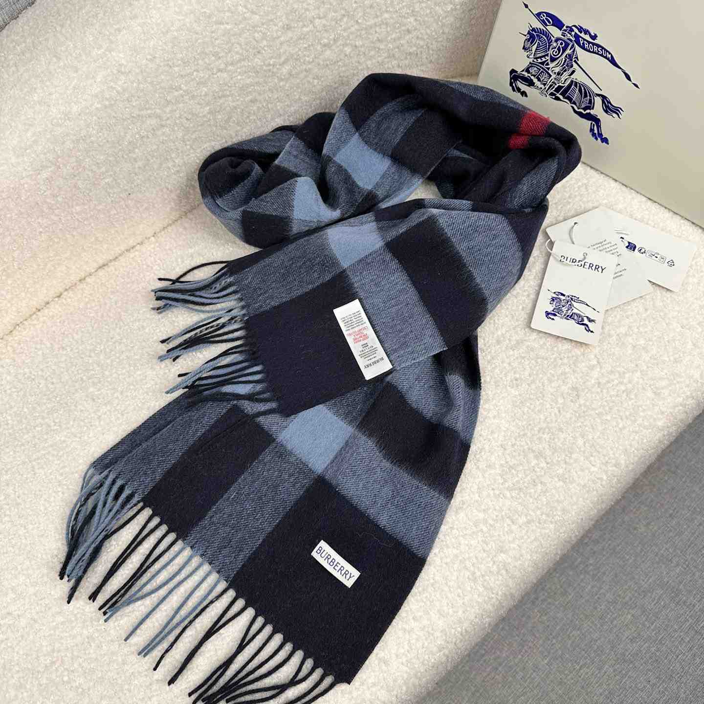 Burberry Scarf   180*40cm - DesignerGu